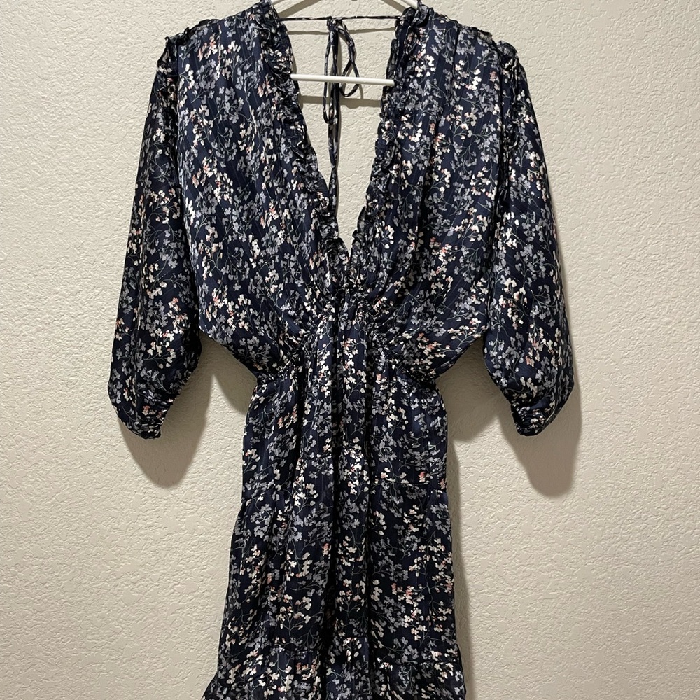 Vici Floral Navy Silky Mini dress size small